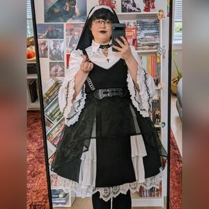 Meet your Posher, Posh